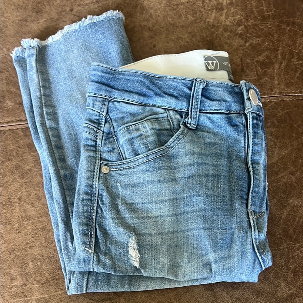 Wit & Wisdom Blue Ankle Cropped Jeans